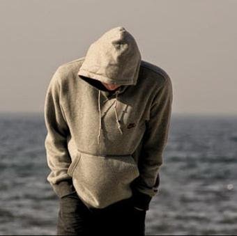 m_20e's profile picture. ‏‏‏قلمي ينزف ألما فأين من يشعر بذلك الألم؟!
المدينة عشقي وبها مستقر جسدي وفؤادي.