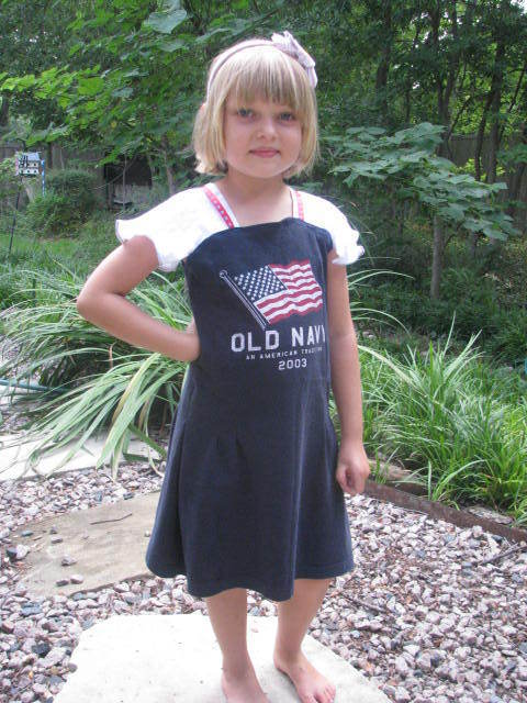 aellisdesigns's profile picture. Handcrafted gifts and decor.    Make-Do's: upcycled furniture and decor