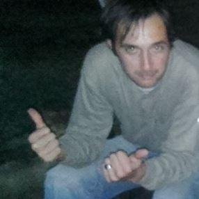 hugitomai's profile picture. cantante