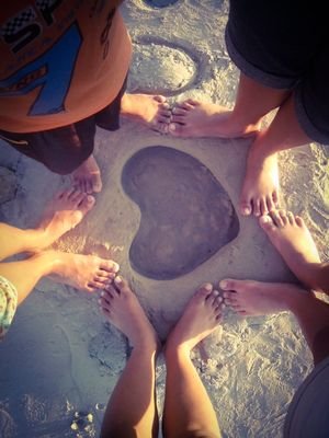 _tracy27's profile picture. Music is the home for my pain.