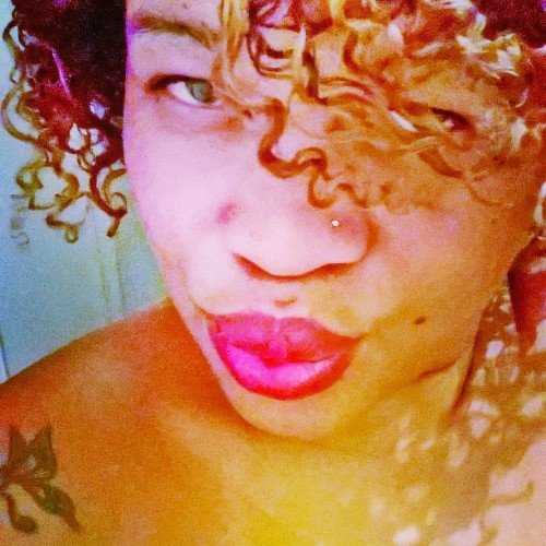 FialhoPamela's profile picture. 