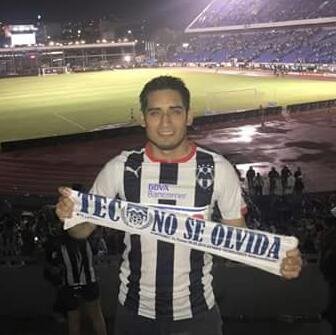 Arquitecto, con gusto por el Box, las carreras y el montañismo. Rayado hasta la muerte IG @vicruuiz