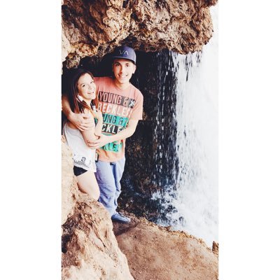 | 2️⃣0️⃣ | Insta: bradical16 | Snapchat: b-rad10896 | Burton Everything. | Just sit back and chill.✌️ | Reagyn Saige❤️