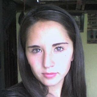 Una persona que lucha por lo que quiere, aguerrida que no se rinde, amante de la musica y el deporte.