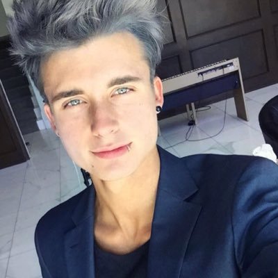 chriscollinsrpg's profile picture. 21 ans / loup / Madi❤️ / Craw my bro' /