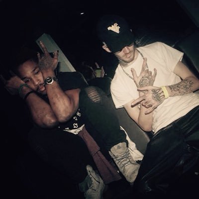 Flyforlifeward's profile picture. #BHBR #TWF #BlasianHippyGypsy Muscian/Songwriter - Bookings/Features contact Ishybabyblasianbhbr@gmail.com. soundcloud Bad Habits Better Results Wv✈️Sea