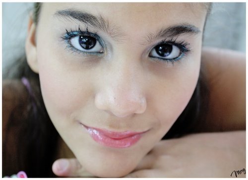 meu nome é mariane, eu amo a selena gomez! e espero que ela fale comigo! ;**