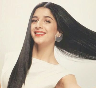 FC of the very beautiful and talented Pakistani actress Mawra Hocane. We provide you all you need to know about her.