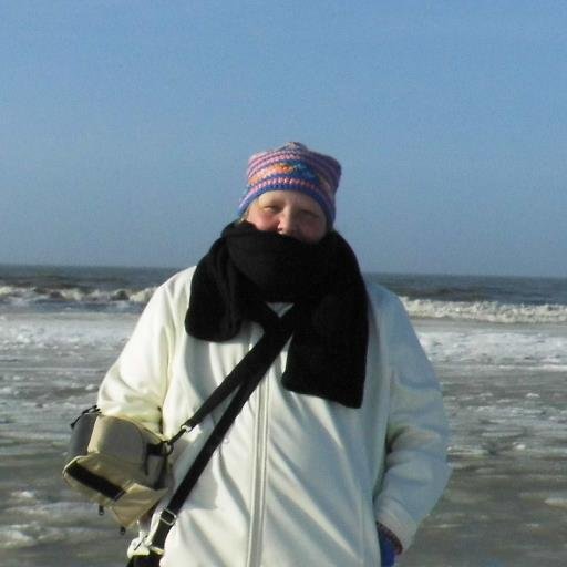 ada2709's profile picture. 