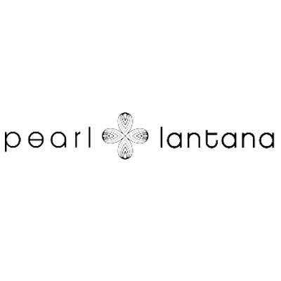 Live authentically at Pearl Lantana, surrounded by lush greenery and striking views of downtown. Opening Spring 2016.