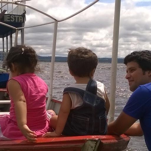 martinriverospy's profile picture. Periodista de Política.