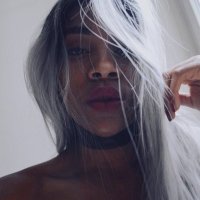 WallaceYolicia's profile picture. Street Fashion Blogger based in #Switzerland INSTAGRAM(https://t.co/ziLc5q6dR9) SNAPCHAT(@WallaceYolicia)