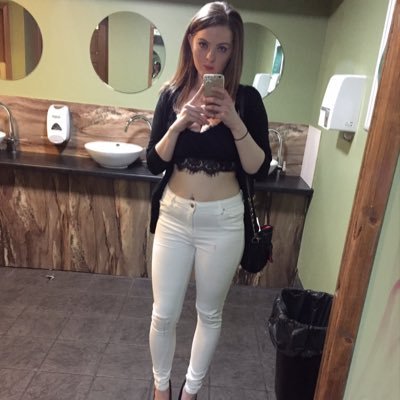 StaceyJane92x's profile picture. 