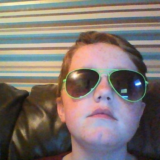 adammolloy10's profile picture. i look dumb