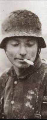 delirdimi's profile picture. Dünyadaki bütün başarılı insanlar, başkalarının yardımıyla değil, kendi çabalarıyla o konuma gelmişlerdir. Schiller