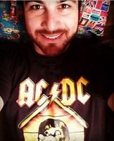 ♻️ Biólogo;
📚 Consultor ambiental e educacional;
🇪🇪 Gremista;
🧑‍🍼Pai do Bento.