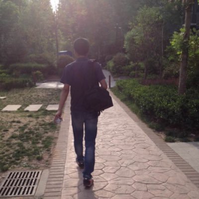 thinkbond's profile picture. 不玩小鸟非好汉