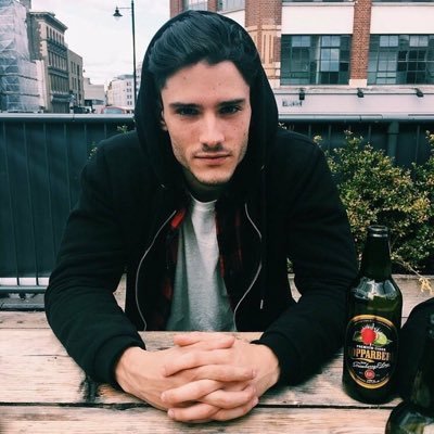 diegobrcrpg's profile picture. je ne suis pas là pour t'aimer je suis ici pour rendre de ta vie un enfer, jolie. RPG SPARK