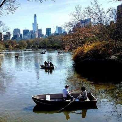 Escaparates NYC quiere mostrarte los rincones mas lindos de NY, los turísticos y los no tan turísticos. 
https://t.co/wCfUDxDxMD