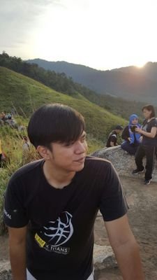 Useinlaadude's profile picture. eccedentesiast