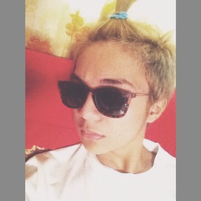 SuperPopoyy's profile picture. You don't know me. So don't judge me. , KING since'00