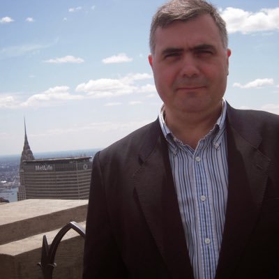 Médico internista del Servicio Andaluz de Salud. Enfermedades Infecciosas.