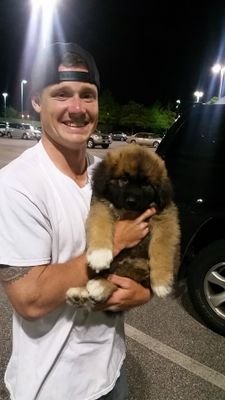 tropicalvibes23's profile picture. young. wild. and free. beach bum