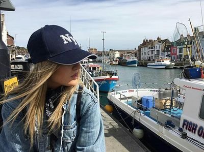 Zsanett_M_'s profile picture. sleeping // eating // Formula1 // music //
instagram: @zsan_mad22
snapchat: janettmad