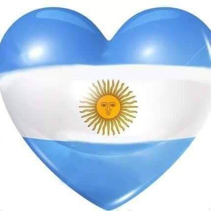 argentina y de Central. abogada. Orgullosa de mi familia. Amo a Cristina y  soy peronista. Latinoamérica es mi región