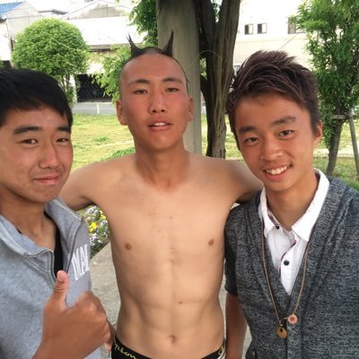 網中→飾磨工 エネルギー環境工学科 サッカー部 誰でもフォローよろ! 今はこっち使っとる→@Natsuki52835374