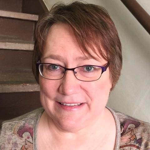 Vickie Fee Profile