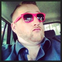 Thorack85's profile picture. Kampagnen Manager (nicht nur bei Command & Conquer), Video und Brettspielenthusiast, @filmemitbart, Lieber nen guten Freund verlieren, als nen guten Gag