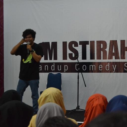 Apa sajalah, yang penting bisa senang-senang.. || @StandUpIndoMKSR ||