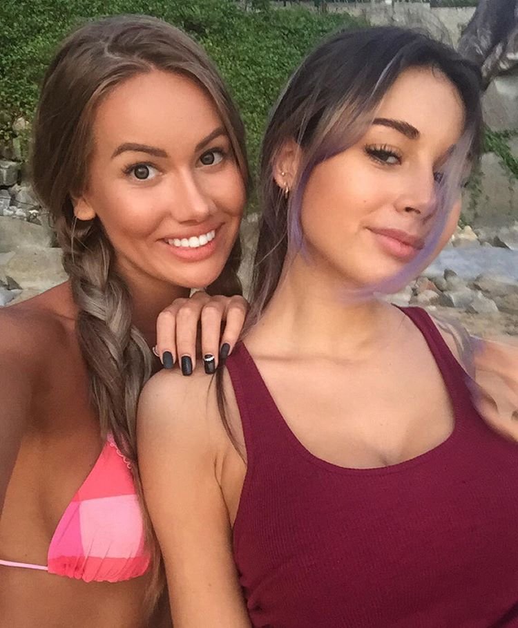 anacarol2510's profile picture. 