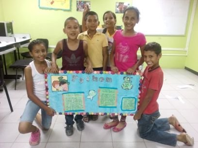 La Brigada Mundo Python esta conformada por niñ@s de la comunidad, trabajamos con el lenguaje Python, con el cual aprendemos computación, matemática e inglés.