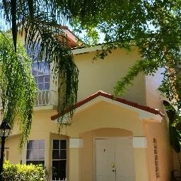 Selling Home in the Hammocks for $242,999. 2 story  3 Rooms, 2.5
bathrooms, 1,638 sqft. Call 305.987.7724 for details