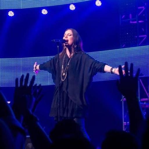 @ChristineDmusic apoyamos su ministerio UNETE!!
@christinedclariomusic