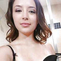 annabowen501's profile picture. https://t.co/WyeDmeCtXa{data2}