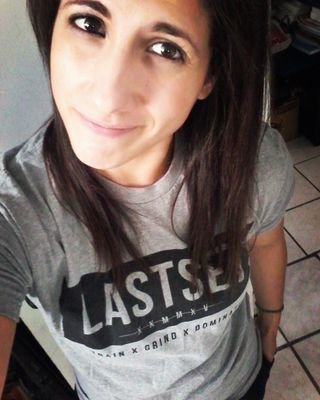 krys1270's profile picture. kik-SC: krys1270
http://t.co/N0FynW9BsW