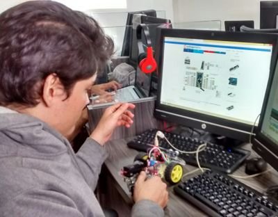 alejotutor's profile picture. Ingeniero Electrónico Esp. en Alta Gerencia, MSc en Desarrollo Sostenible y Medio Ambiente