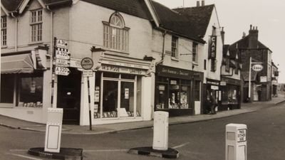 Welcome to Guildford Past & Present's Twitter page where old & new previously un-seen photographs are posted.Check out the Facebook page for more pictures.