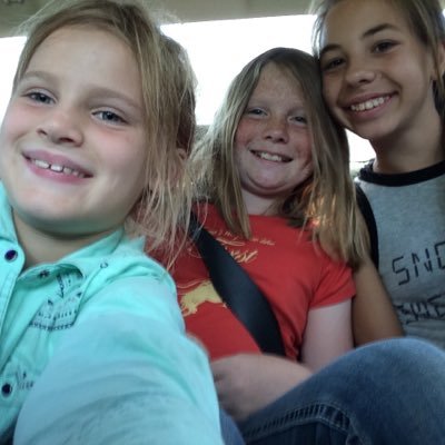 youdidint's profile picture. 