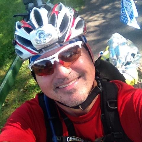 Vélo, Cyclo-tourisme, Cyclo-sportif, Passion, Photographe, Photographie, Fraction de Vie, Coach de vie,
Simplicité et Sympathique.