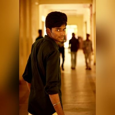 VickySv6's profile picture. 