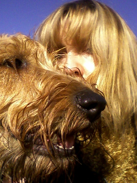 LE4d's profile picture. I'm the one on the right...