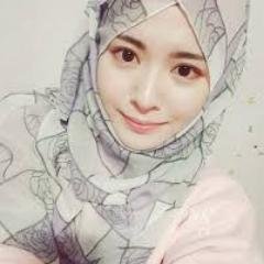 intanramadani02's profile picture. 