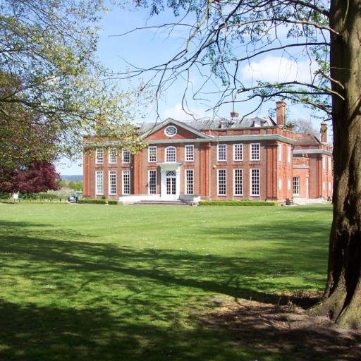Bradbourne House is a beautiful grade 1 listed building, available for Wedding Ceremonies and Receptions,  Private Celebrations and Corporate events.