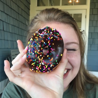 emilyb196's profile picture. 