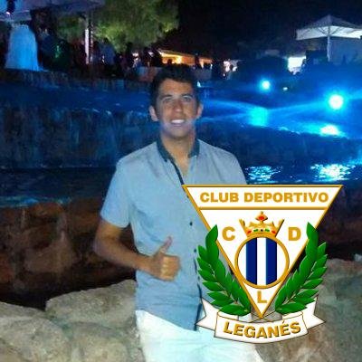 Casi graduado de ADE, futuro Lobo millonario. Mal jugador de padel regular al tenis y despues de pasar por el New United y Villa Leganes , jugador Estrella del