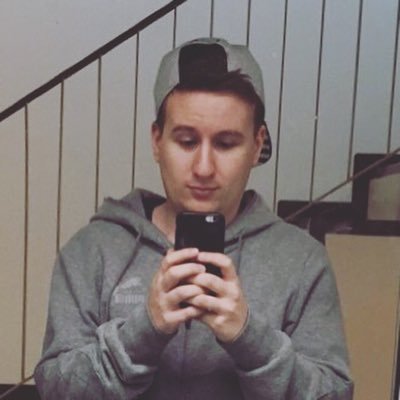 zweistift's profile picture. Tea. Sun. Coffee. Drinks. Beer. iPhone. MSSQL. #migros